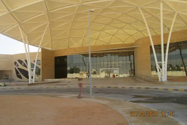 Abu Dhabi Ladies Club, UAE — structural engineering by ESG — Steel canopy roof over the plaza